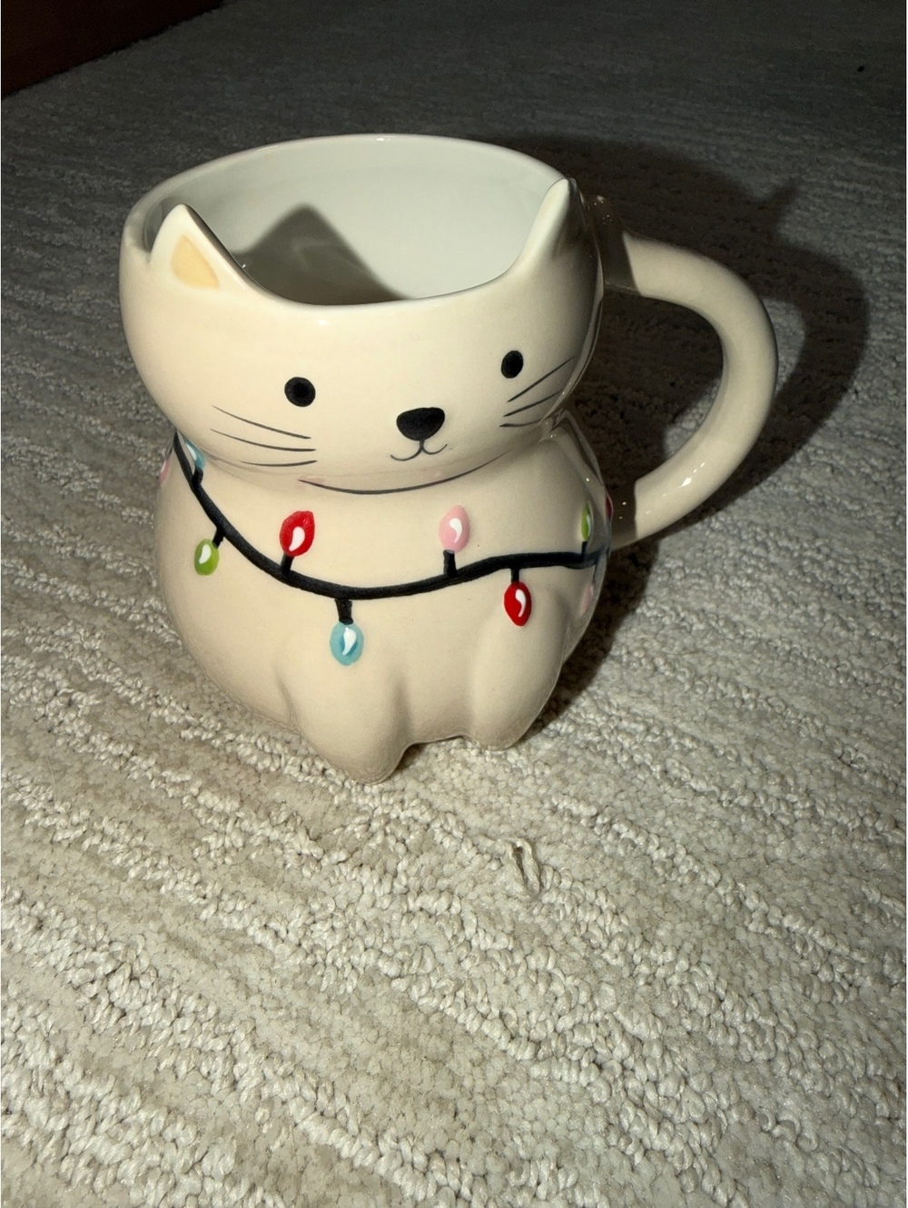 Wonder Shop cat creamer with Christmas lights